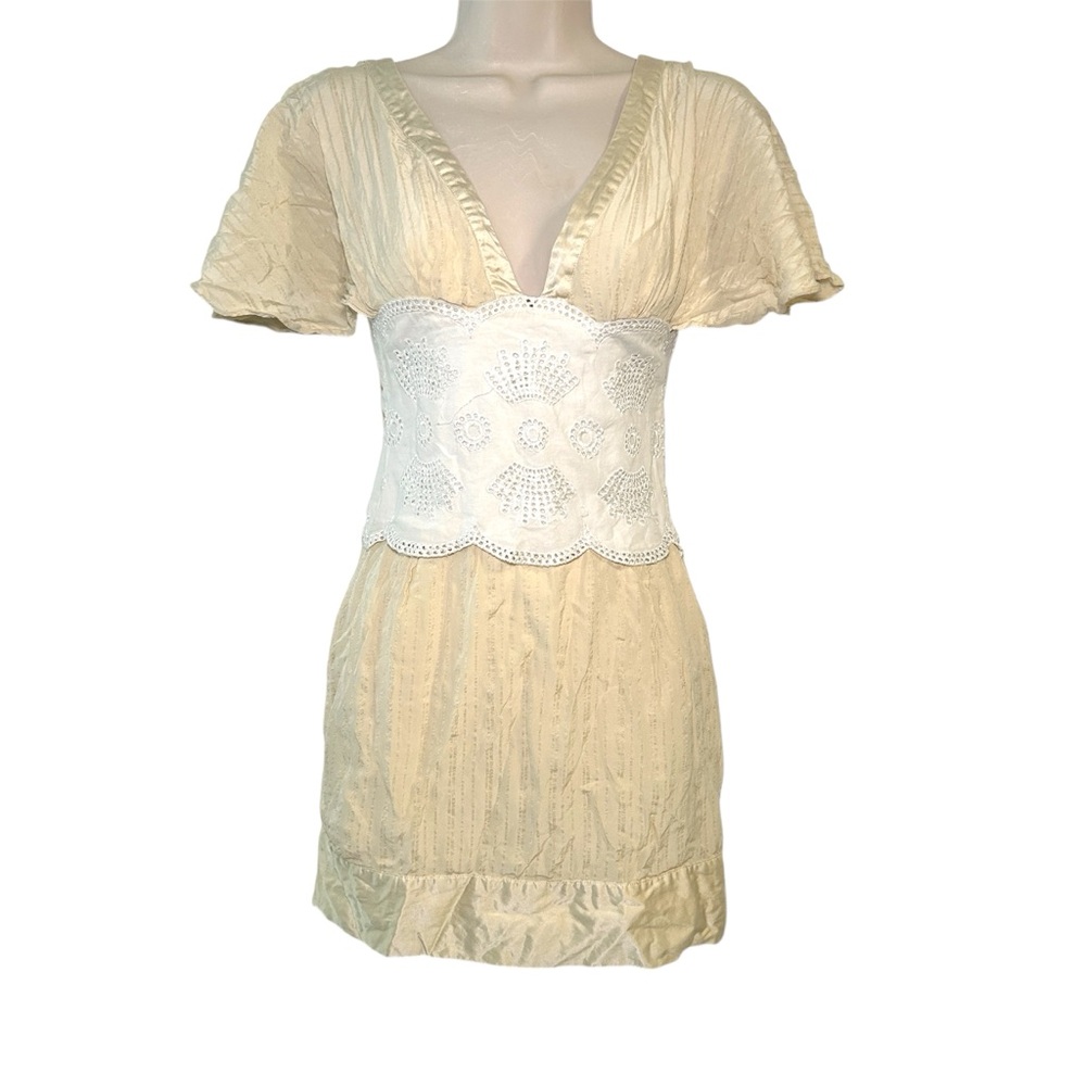 Cream and White Short Sleeve Dress